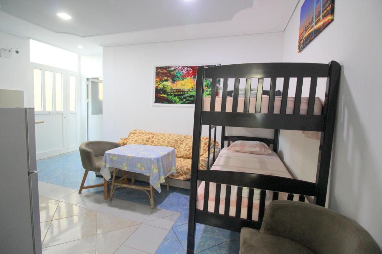 Andy Apartments Sarandë 외부 사진